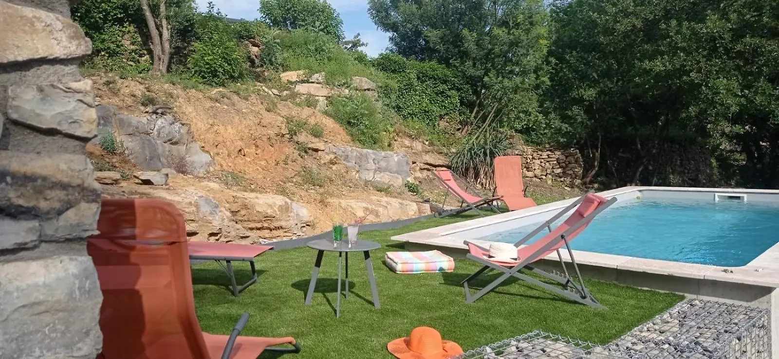 Gite Au Pied Du Grand Cedre Vesseaux